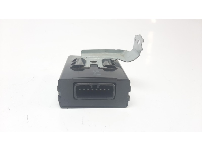 Recambio de modulo electronico para toyota rav 4 (a2) 1.8 16v cat referencia OEM IAM 8865042130  
