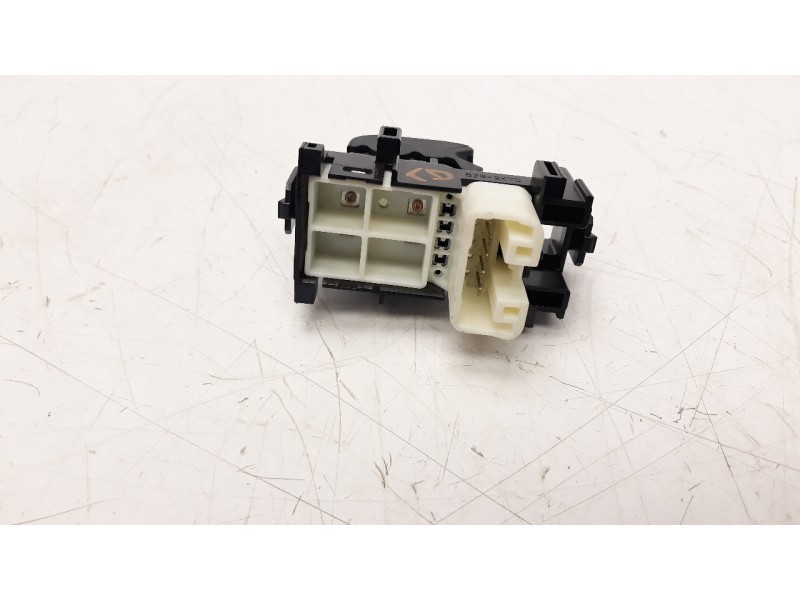 Recambio de mando elevalunas delantero derecho para toyota rav 4 2.0 d-4d cat referencia OEM IAM 848100D030  