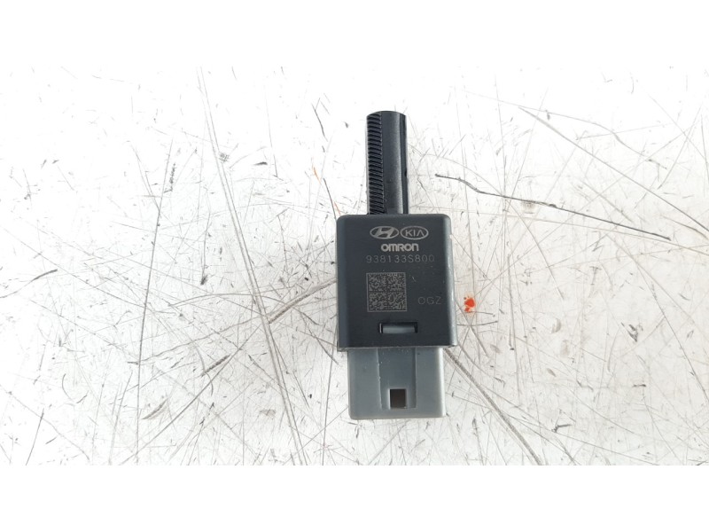 Recambio de interruptor para kia stonic (ybcuv) 1.6 crdi cat referencia OEM IAM 938133S800  