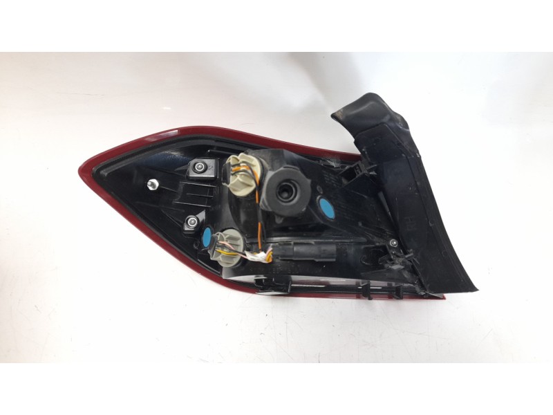 Recambio de piloto trasero derecho para ford fiesta (ce1) 1.0 ecoboost cat referencia OEM IAM H1BB13404BH  