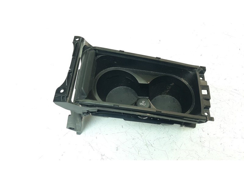 Recambio de guantera para volvo v40 1.6 diesel cat referencia OEM IAM 08632777  