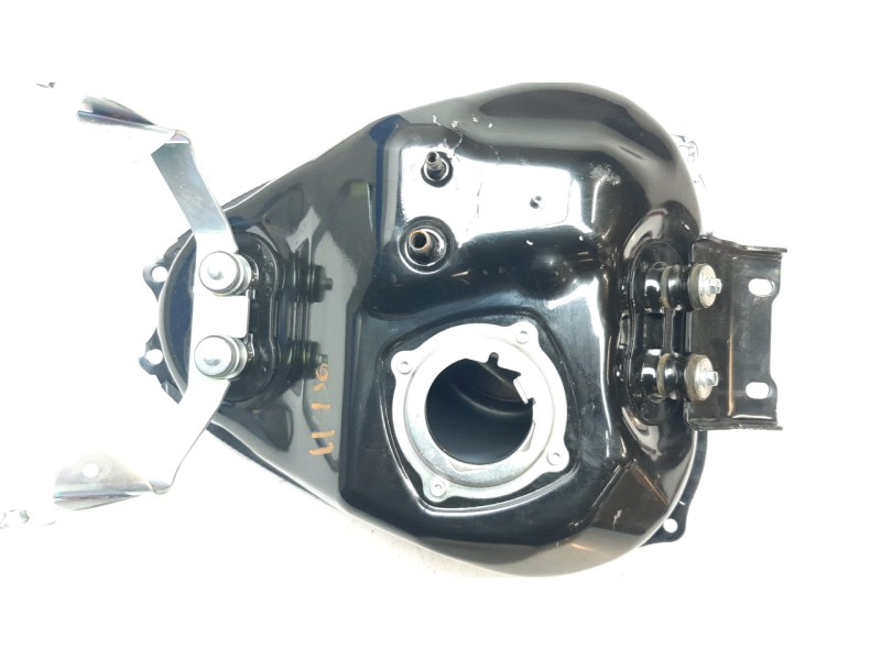Recambio de deposito combustible para yamaha mt-125 referencia OEM IAM B7DF41100000  