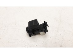 MANDO ELEVALUNAS TRASERO IZQUIERDO 848100D030 