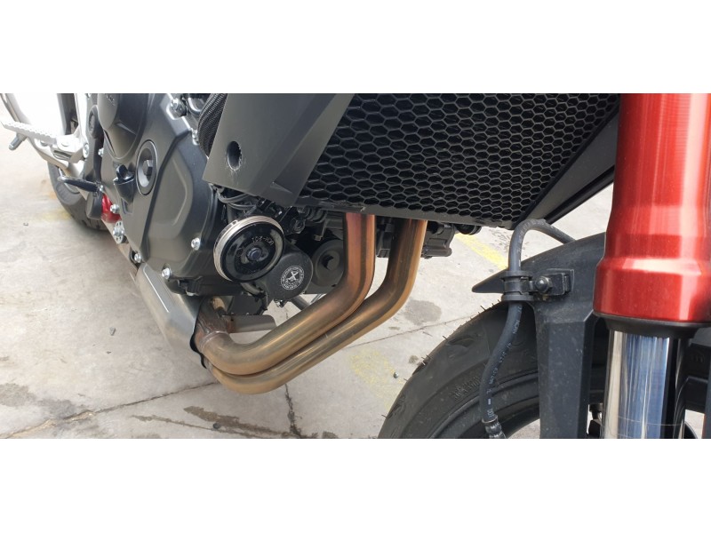 Recambio de colector escape para honda cb 750 hornet referencia OEM IAM 18150MLBD00  