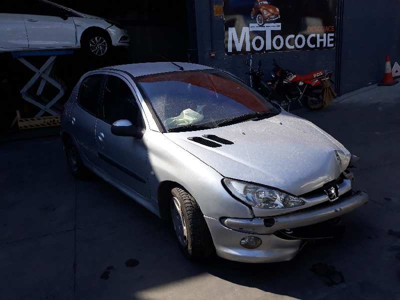 peugeot 206 berlina del año 2003