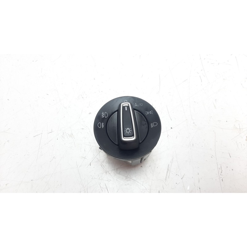 Recambio de mando luces para volkswagen golf vii lim. 1.6 16v tdi dpf referencia OEM IAM 5G0941431BD  