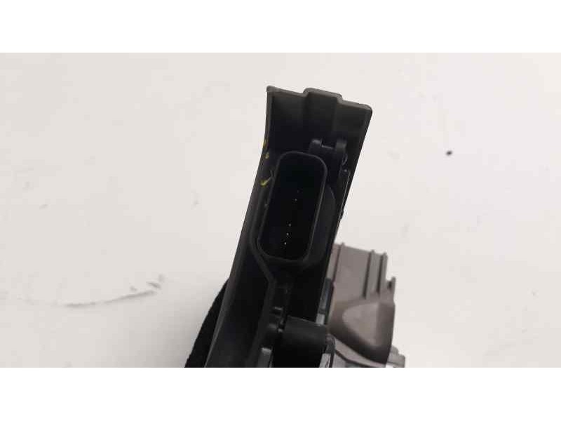 Recambio de cerradura puerta delantera izquierda para kia ceed 1.6 crdi cat referencia OEM IAM 81310J7010  