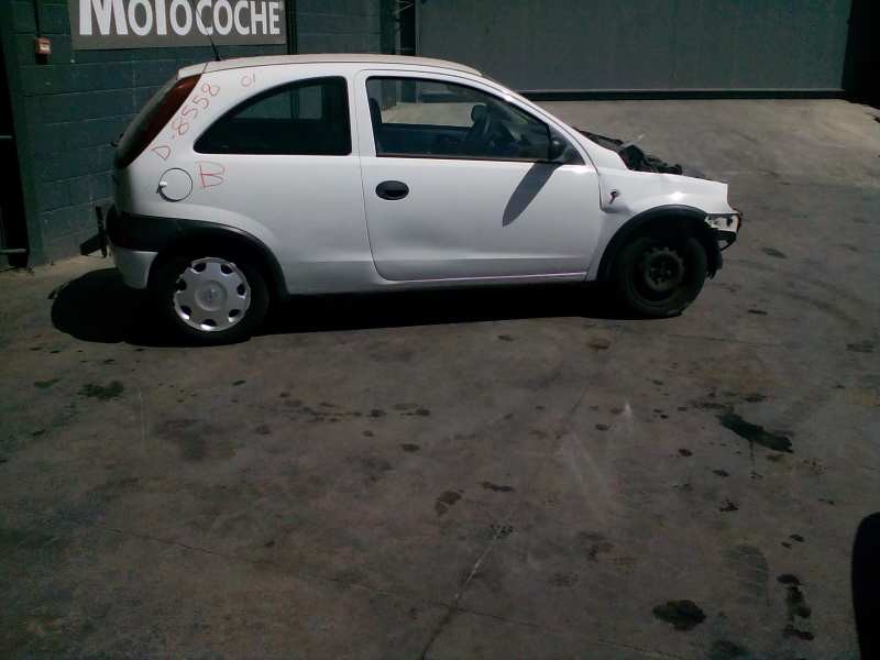 opel corsa c del año 2001