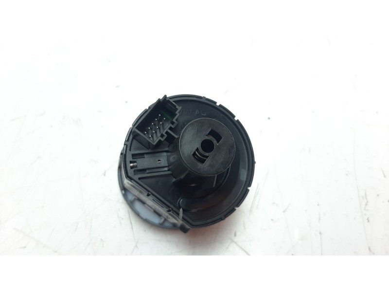 Recambio de mando luces para volkswagen golf vii lim. 1.6 16v tdi dpf referencia OEM IAM 5G0941431BD  