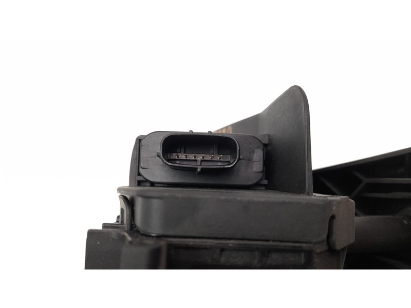Recambio de potenciometro pedal para mazda 2 lim. () 1.5 16v cat referencia OEM IAM GHK341600G 6PV31204122 