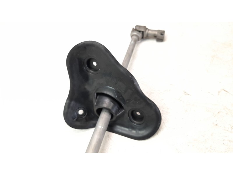 Recambio de columna direccion para audi q7 4mg referencia OEM IAM 4M1419753D  