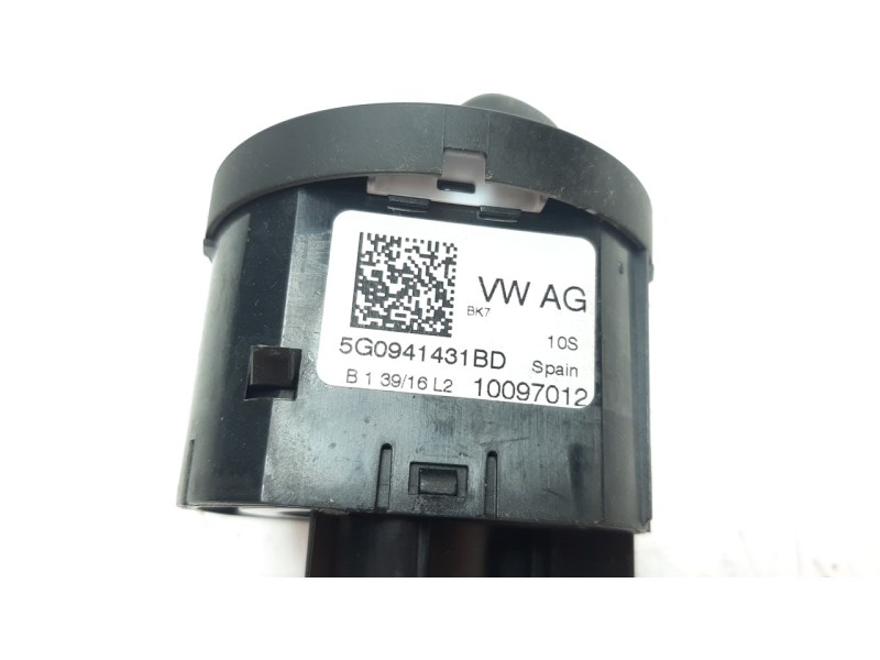 Recambio de mando luces para volkswagen golf vii lim. 1.6 16v tdi dpf referencia OEM IAM 5G0941431BD  