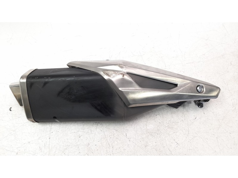 Recambio de silenciador trasero para honda x-adv x-adv referencia OEM IAM 18310MKHD01  