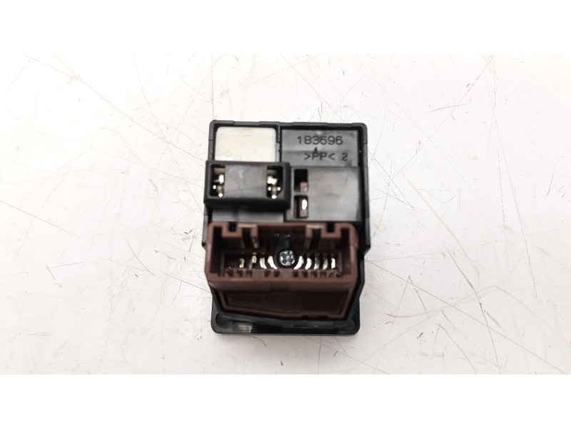 Recambio de mando retrovisor para toyota rav 4 2.0 d-4d cat referencia OEM IAM 8487052050  
