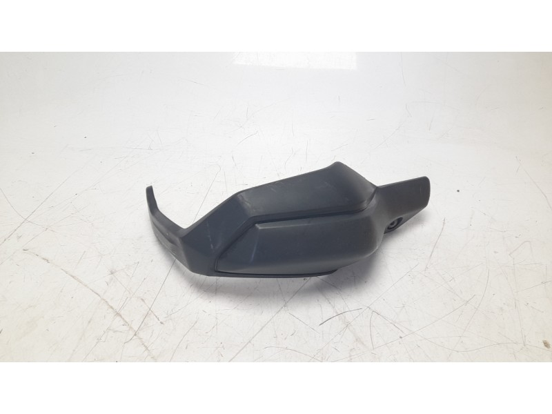 Recambio de moldura para honda x-adv x-adv referencia OEM IAM 53180HJPG600  