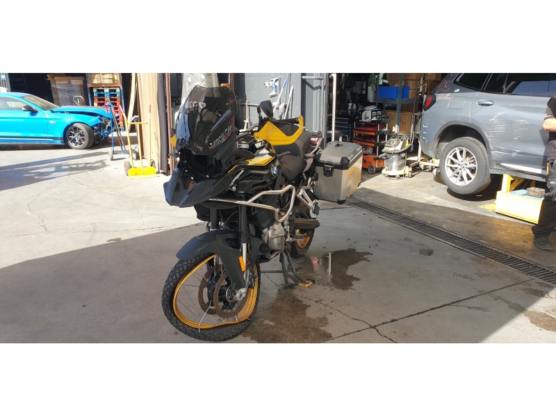 bmw f 850 gs del año 2021