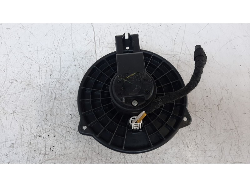 Recambio de ventilador calefaccion para mazda cx-5 2.2 turbodiesel cat referencia OEM IAM 672700701 HB111D651 