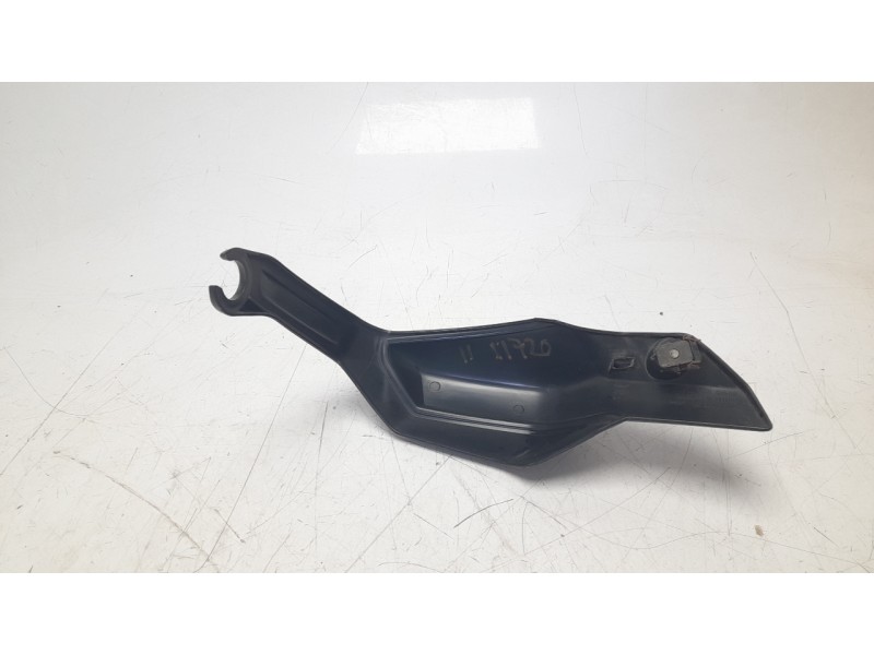Recambio de moldura para honda x-adv x-adv referencia OEM IAM 53180HJPG600  
