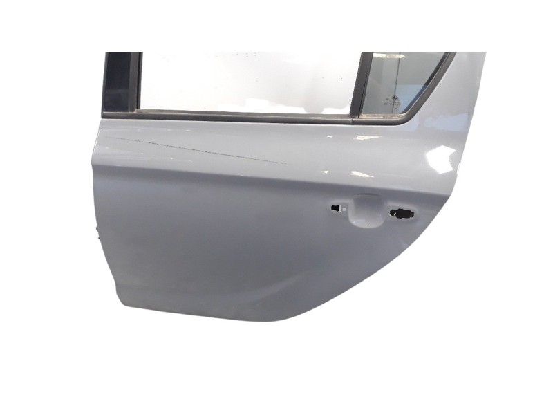 Recambio de puerta trasera izquierda para hyundai i20 city s referencia OEM IAM 770031J000  