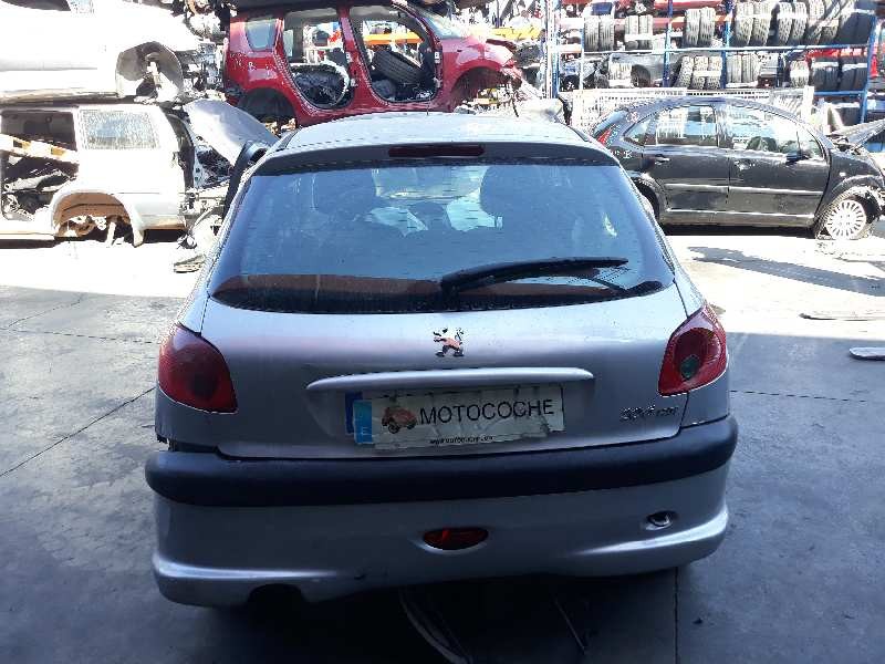 peugeot 206 berlina del año 2003