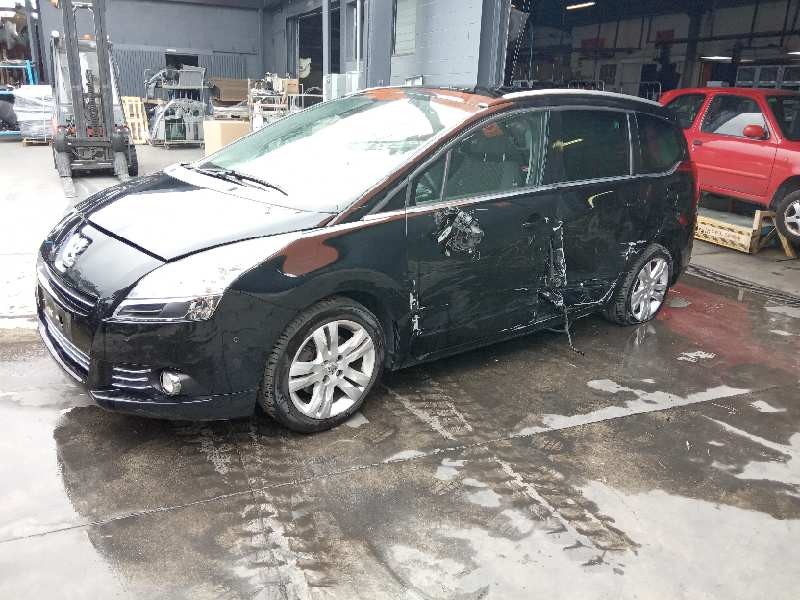peugeot 5008 del año 2012