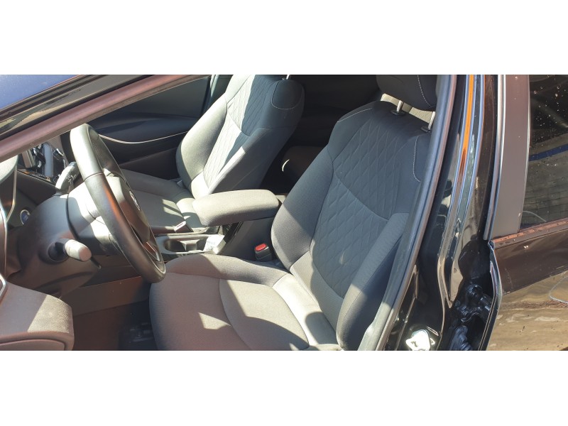 toyota corolla (e21) del año 2019