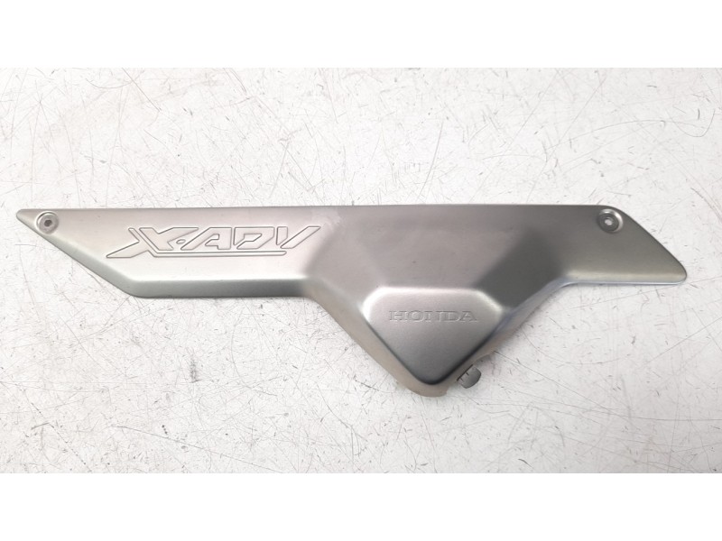 Recambio de moldura para honda x-adv x-adv referencia OEM IAM 64505MKHD00  