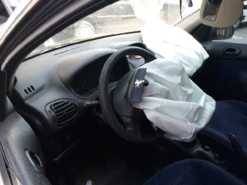 peugeot 206 berlina del año 2003