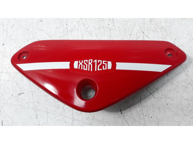 Recambio de moldura para yamaha mt-125 referencia OEM IAM B1VF171100  