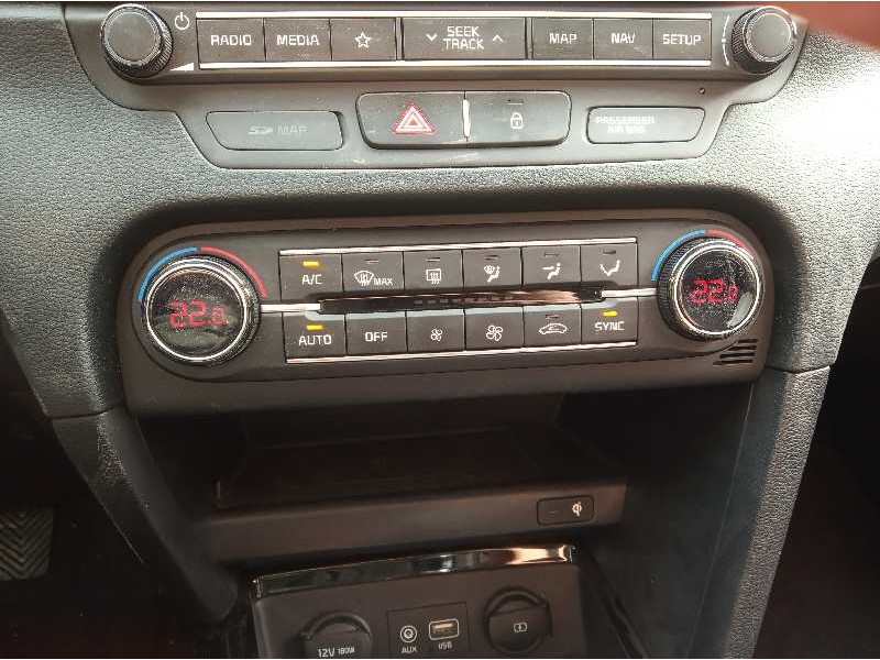 Recambio de mando climatizador para kia ceed 1.6 crdi cat referencia OEM IAM 97250J7301  