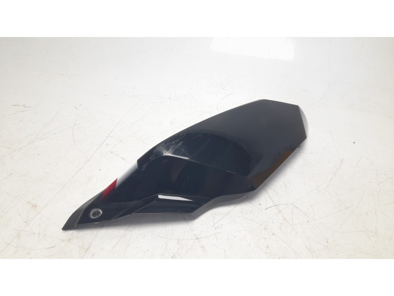 Recambio de moldura para honda x-adv x-adv referencia OEM IAM 77250MKHD000  