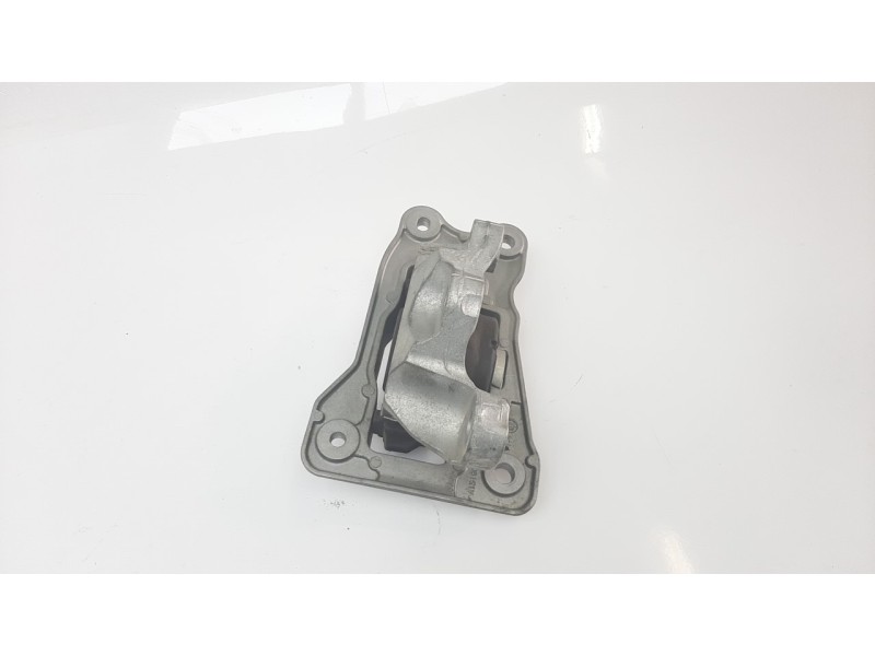 Recambio de soporte motor izquierdo para volvo v60 familiar 2.0 diesel cat referencia OEM IAM 32255204  