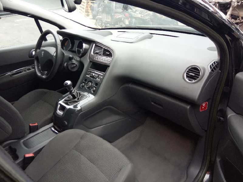 peugeot 5008 del año 2012