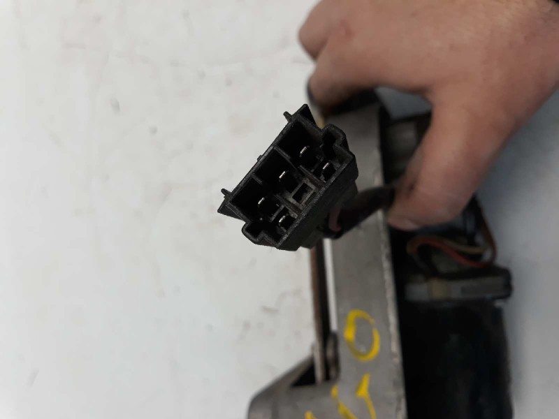 Recambio de motor limpia delantero para renault twingo (co6) referencia OEM IAM 7701669838  