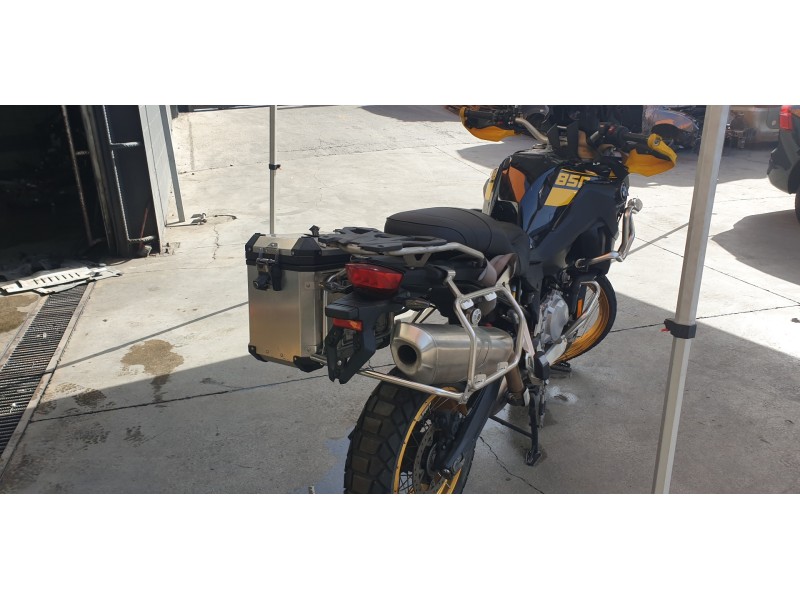 bmw f 850 gs del año 2021