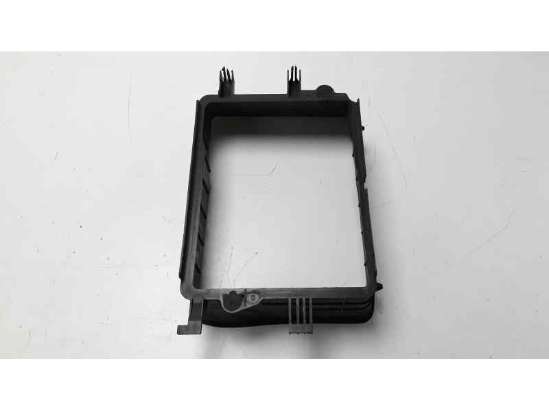 Recambio de calandra delantera de radiador para renault scenic iv grand zen referencia OEM IAM   