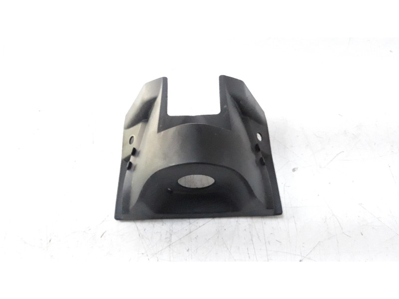 Recambio de moldura para yamaha mt-125 referencia OEM IAM BFGH2568  