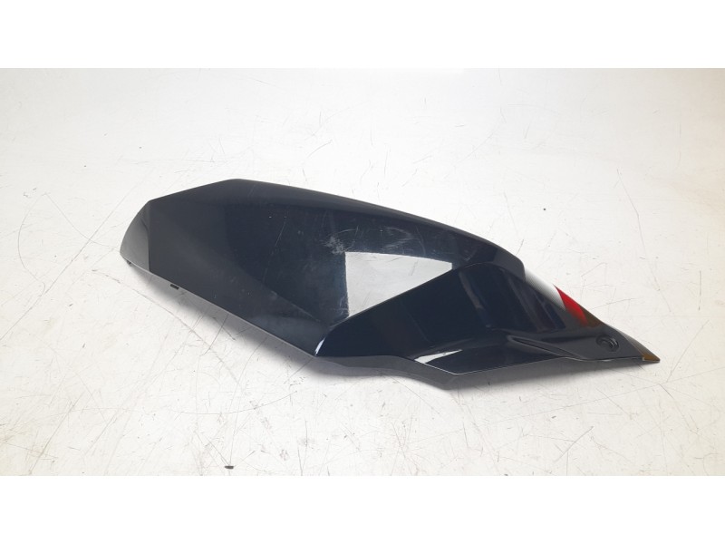 Recambio de moldura para honda x-adv x-adv referencia OEM IAM 77220MKHD01ZA  