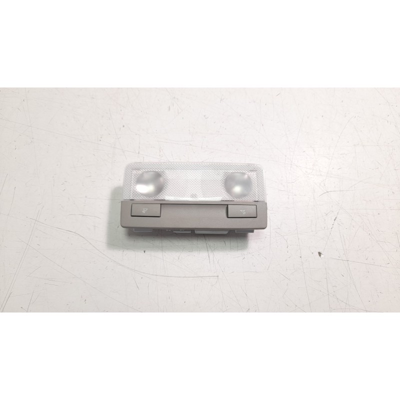 Recambio de luz interior para opel astra j lim. 1.6 cdti dpf referencia OEM IAM 167352  