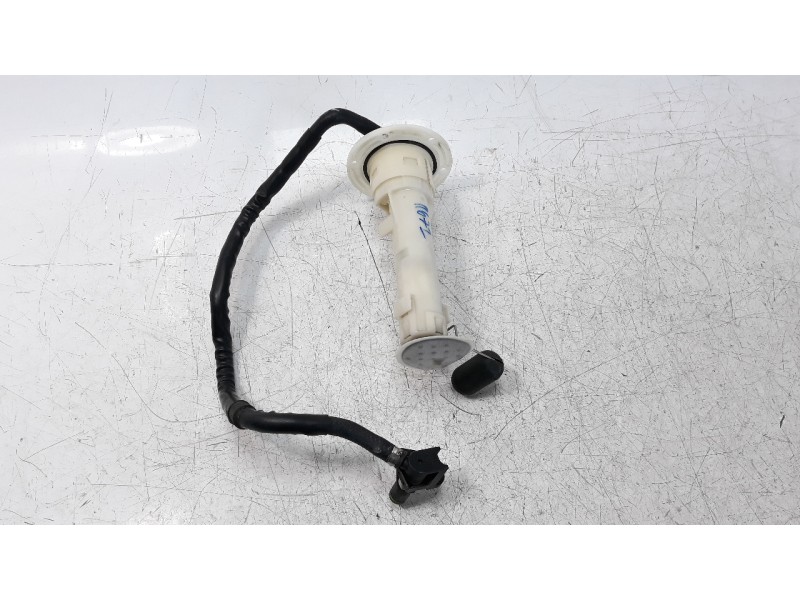 Recambio de bomba combustible para kymco g-dink 125 referencia OEM IAM 17550LEA7800  