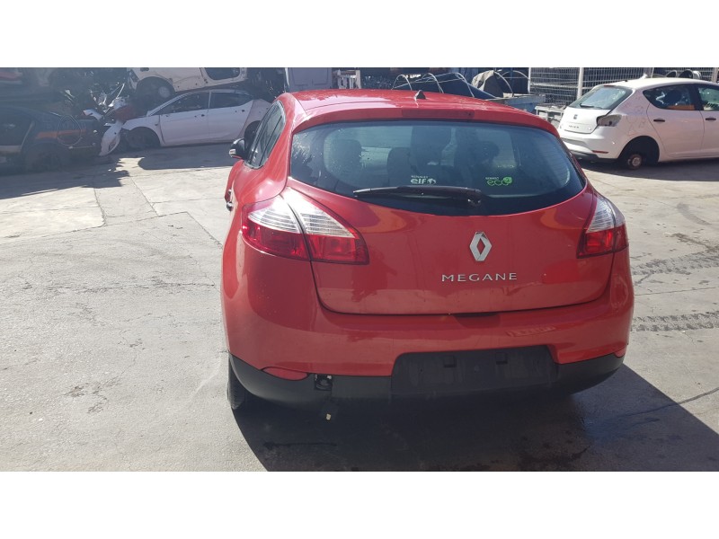 renault megane iii berlina 5 p del año 2013
