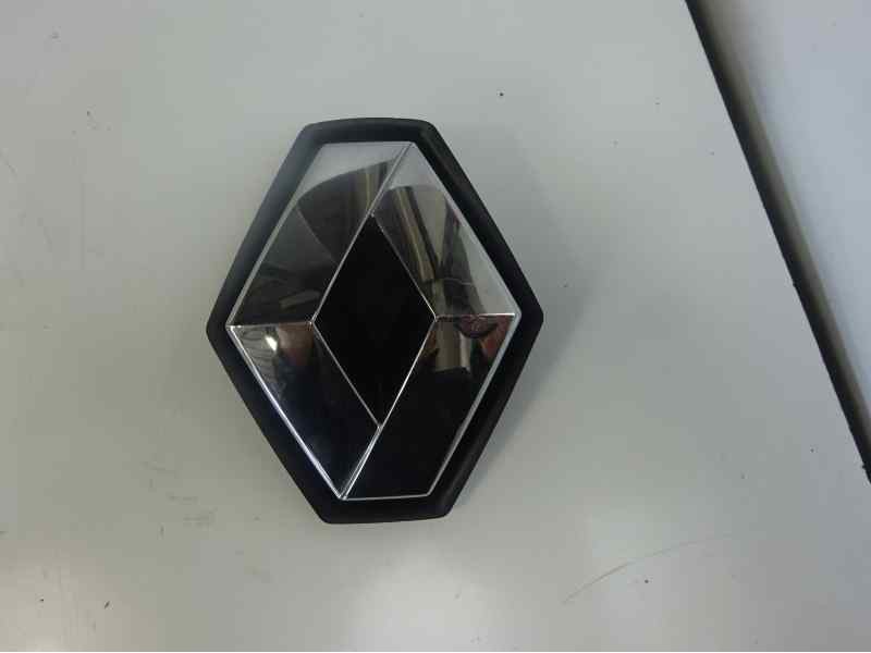 Recambio de rejilla delantera para renault grand modus authentique referencia OEM IAM 8200259267  