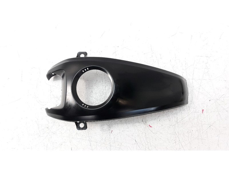 Recambio de moldura para yamaha mt-125 referencia OEM IAM B1VF41B100  