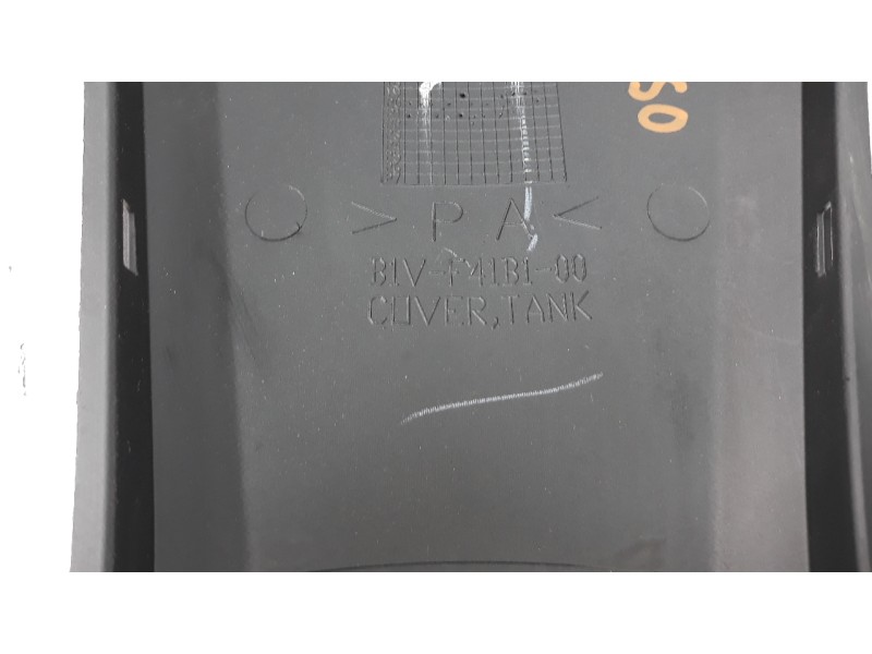 Recambio de moldura para yamaha mt-125 referencia OEM IAM B1VF41B100  