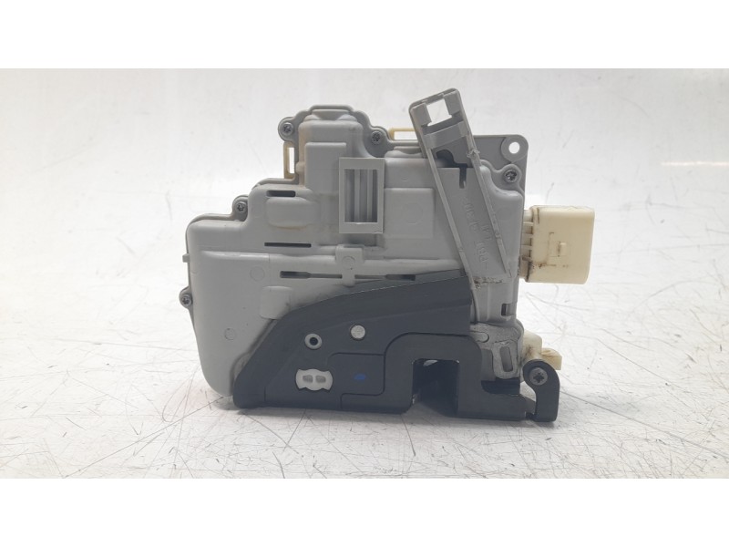 Recambio de cerradura puerta delantera izquierda para porsche cayenne (typ 92aa) s diesel referencia OEM IAM 8J1837015A DLF65003