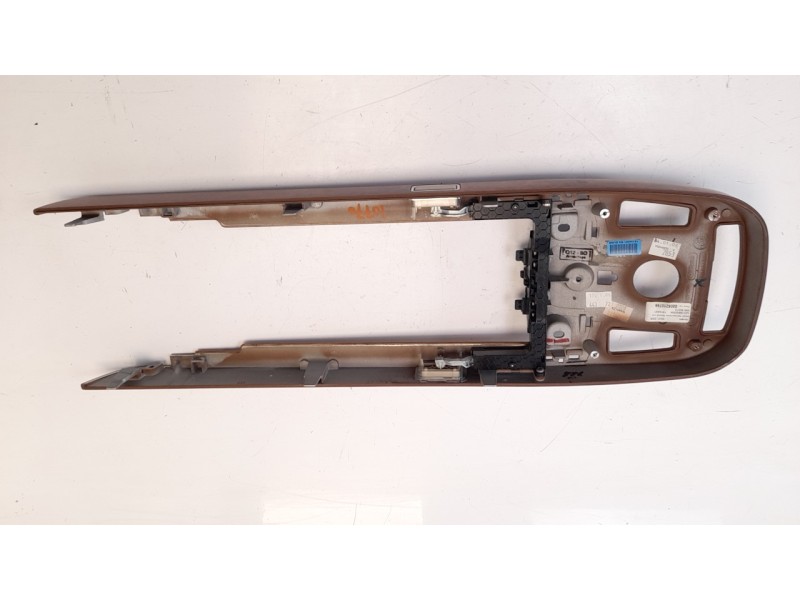 Recambio de moldura para mercedes-benz clase s (w221) berlina 4.0 cdi referencia OEM IAM A2216800334  