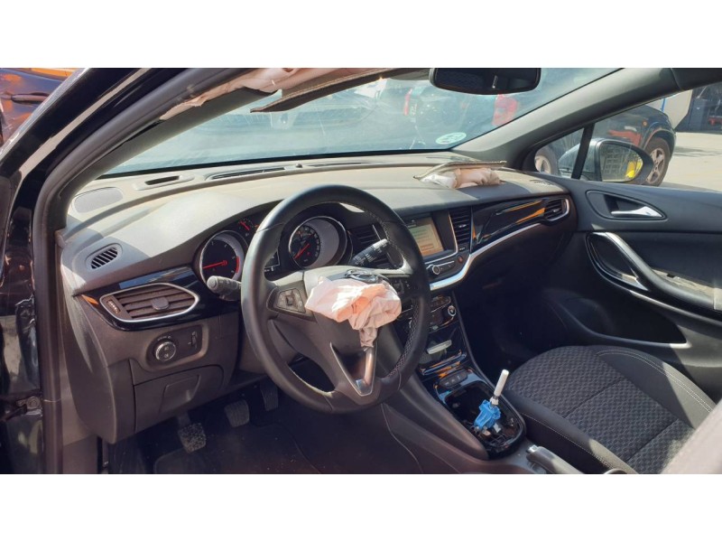 opel astra k lim. 5türig del año 2015