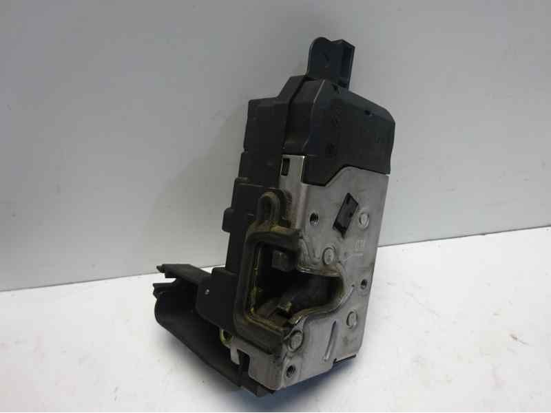 Recambio de cerradura puerta delantera derecha para opel astra h berlina enjoy referencia OEM IAM 13210749  