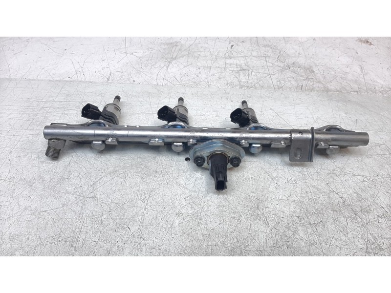 Recambio de rampa inyectora para lexus ux (za10) 250h referencia OEM IAM 2381424010  