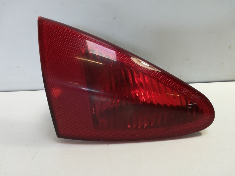 Recambio de piloto trasero izquierdo para alfa romeo 147 (190) 1.6 t.spark eco distinctive referencia OEM IAM 0000046556346 103F